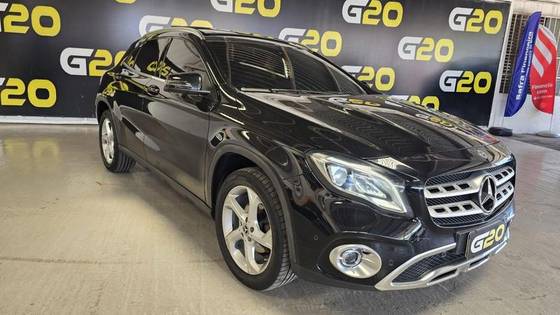 MERCEDES-BENZ GLA 200 1.6 CGI FLEX ADVANCE 7G-DCT
